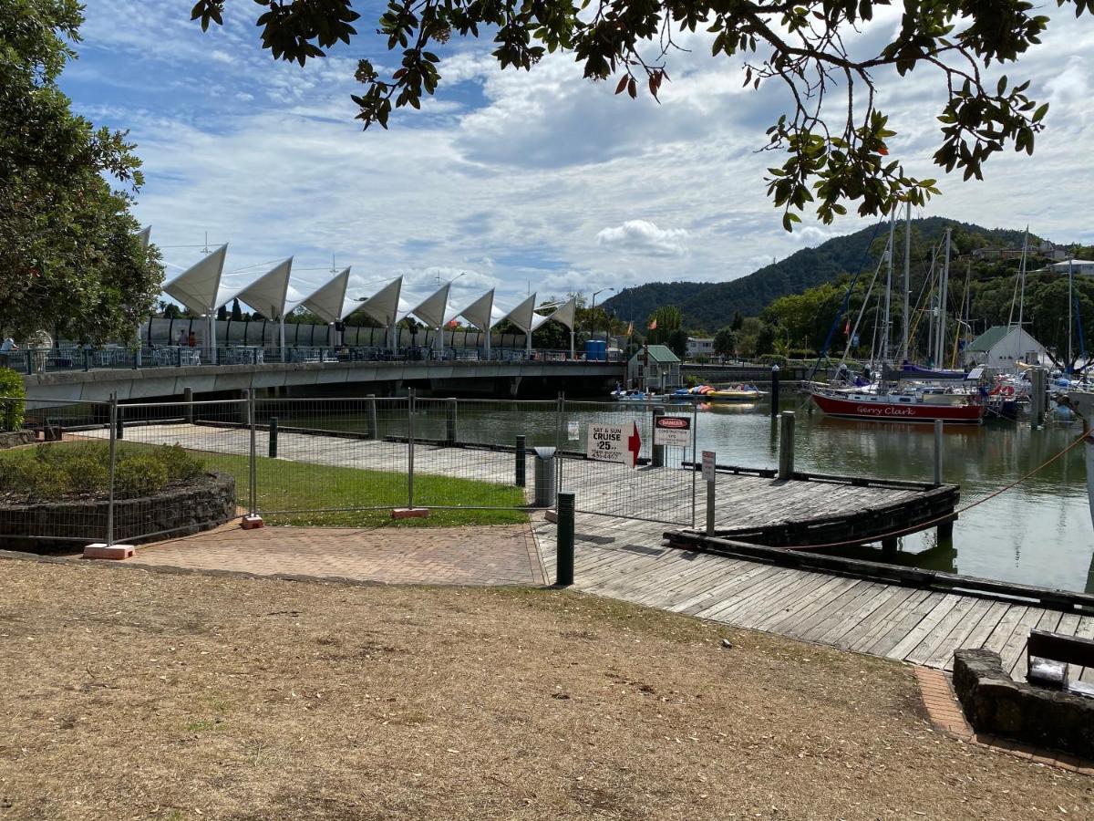 On The Water Boat House Apartamento Whangarei Exterior foto